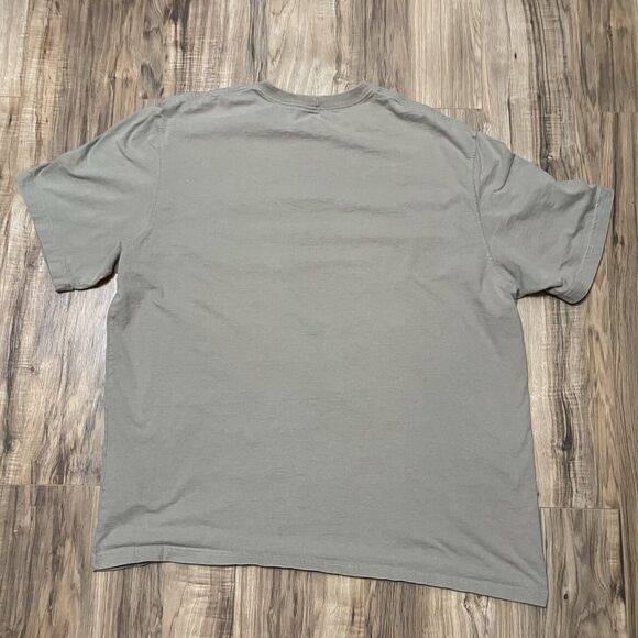 Carhartt Men Shirt 2XL Tan Original Fit Crew Neck Pocket Work Wear - TINY HOLE - Picture 5 of 6